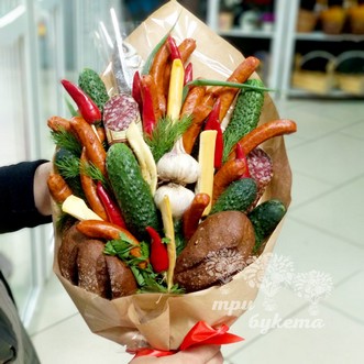 Букет с колбасой и перцем